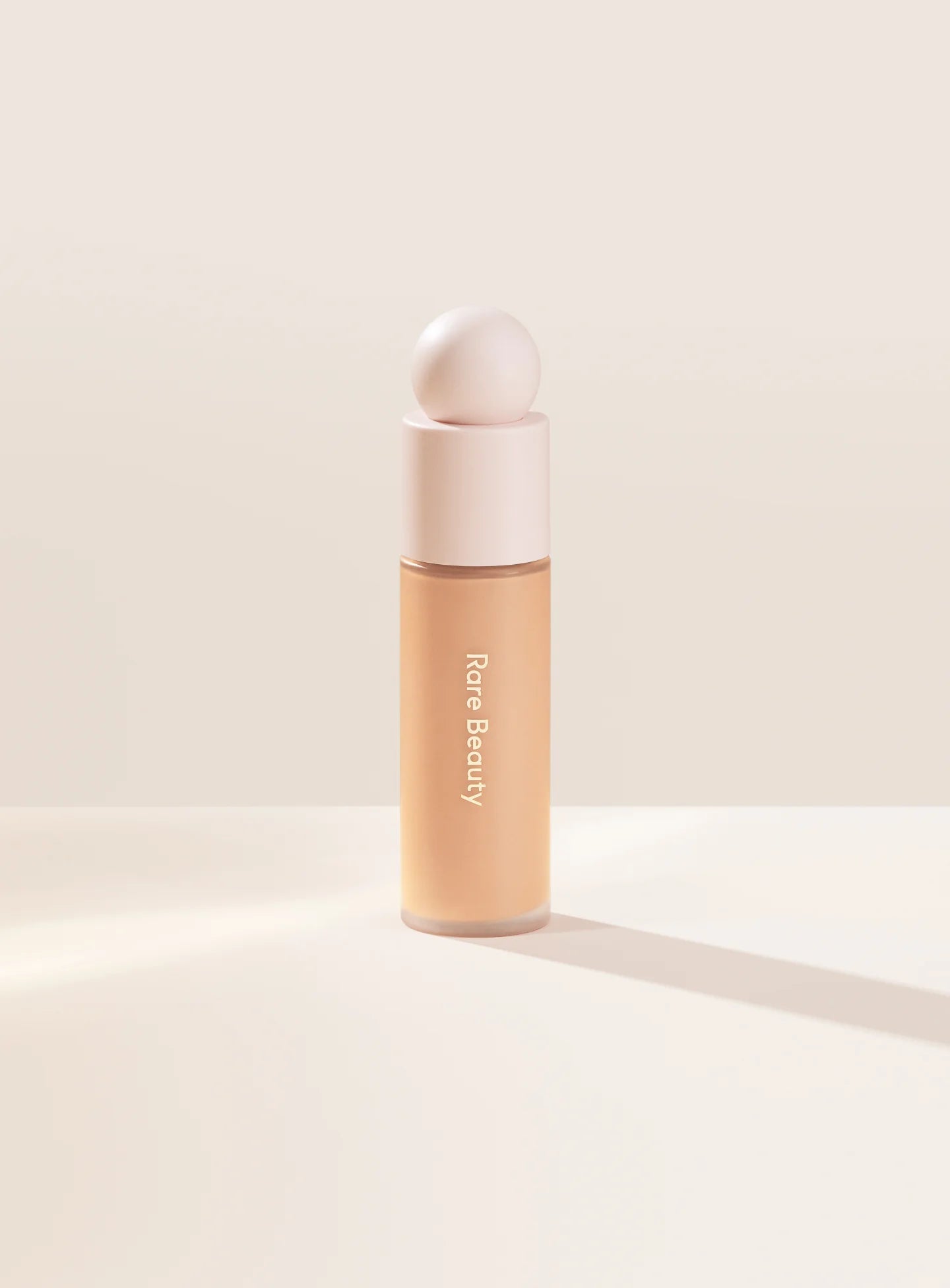 Rare beauty liquid touch fond de teint imperceptible - كريم أساس رير بيوتي سائل