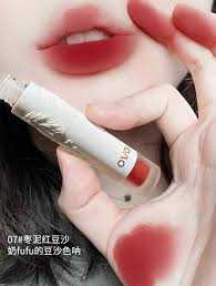 Light feather soft mist lip glaze from Novo-قلم الشفاه نوفو سائل