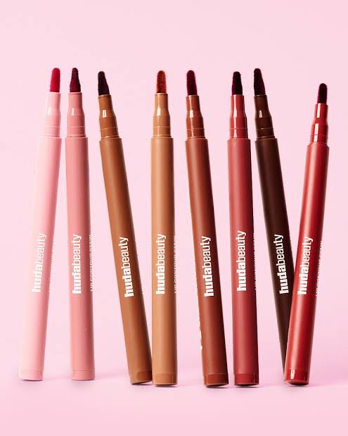 Huda beauty lip contour - محدد الشفاه من هدى بيوتي