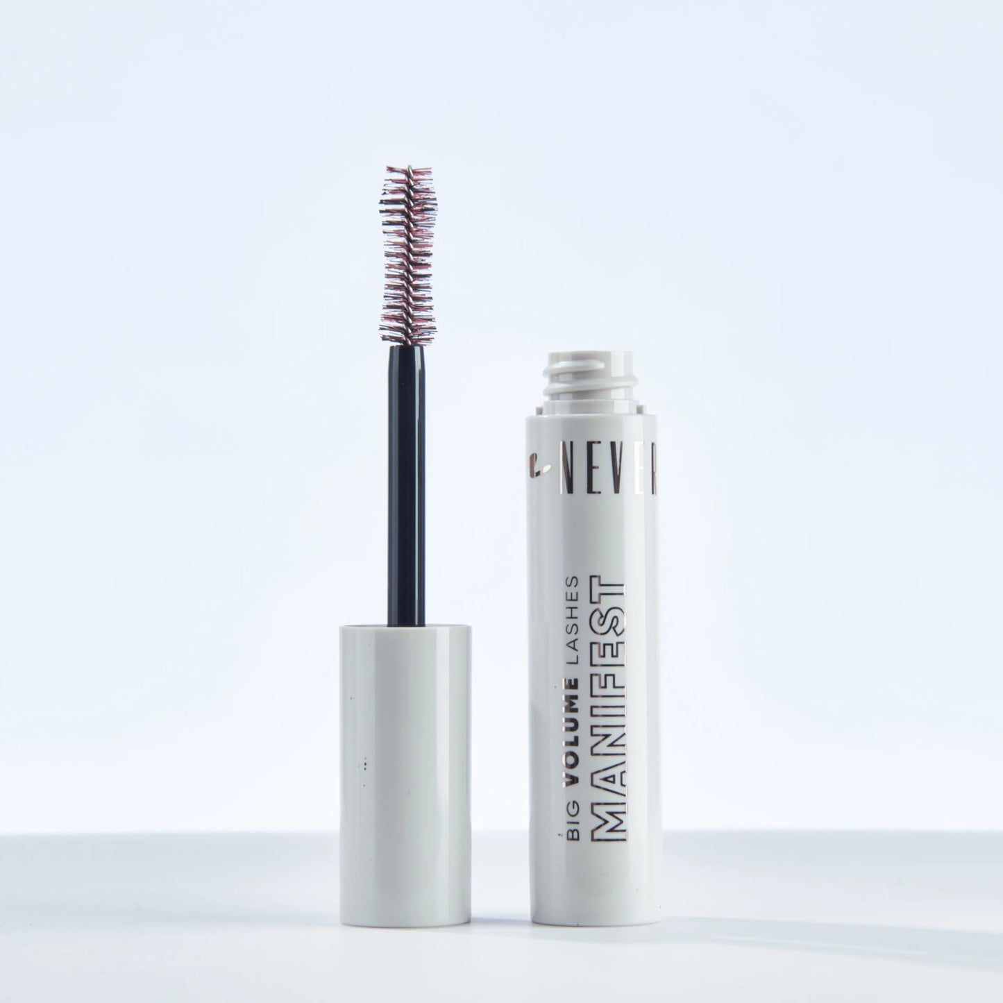 Neverti big volume lashes mascara - مسكارة الرموش لتكبير من نيفرتي