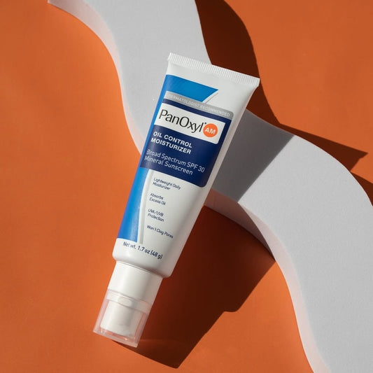Panoxyl AM oil control moisturizer-مرطب باناوكسيل النهاري لتحكم بزيوت