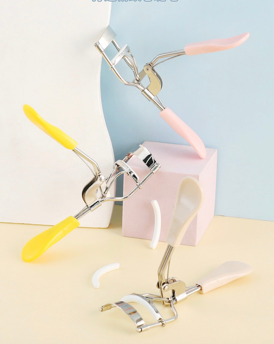 Eyelash curle tool - كابسة رموش