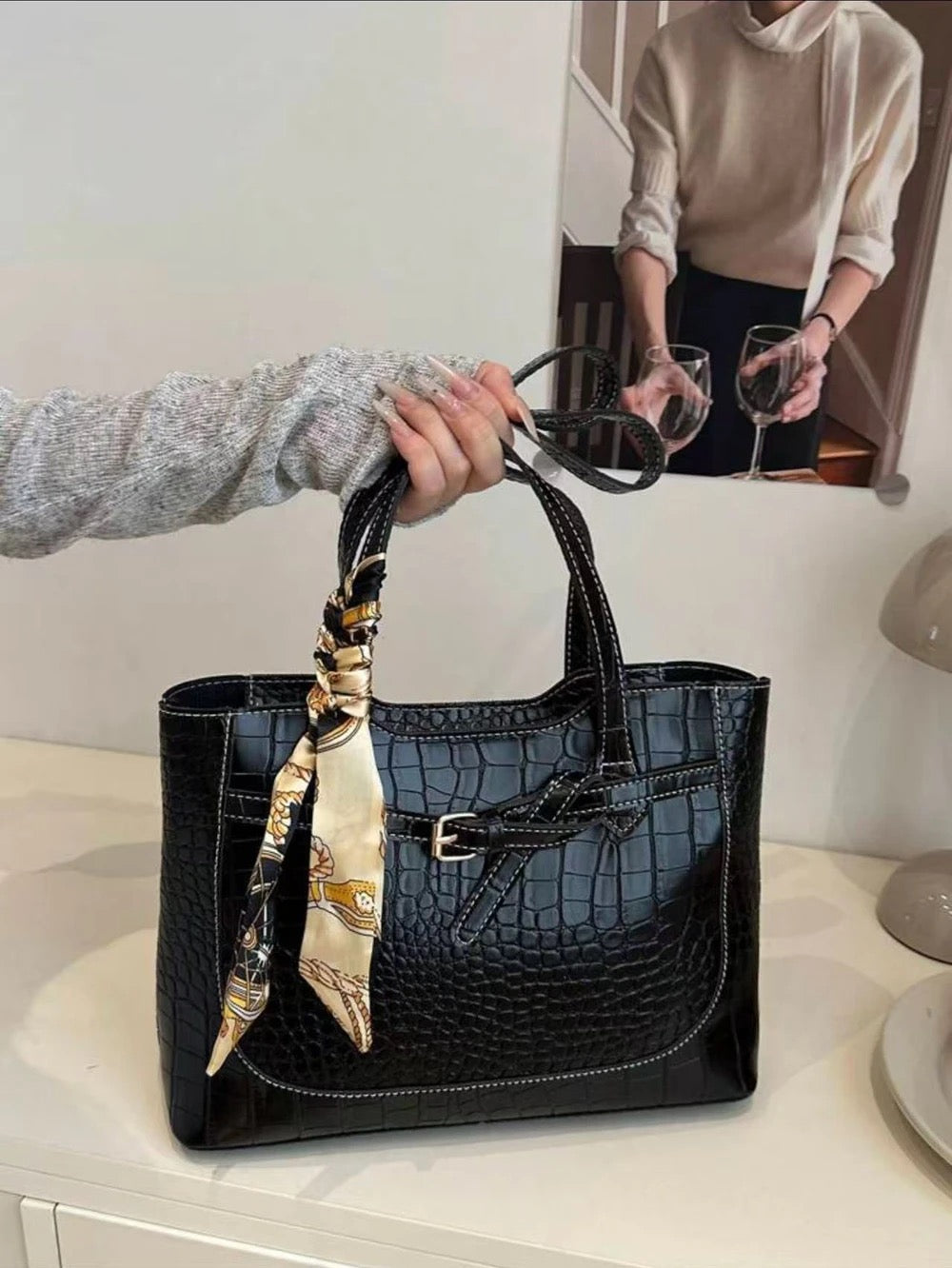 حقيبة كتف نسائية جلد فخمة وعملية