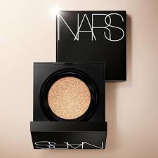 Nars natural radiant longwear cushion foundation spf50/pa+++ - كريم أساس كوشن مع واقي الشمس من نارس