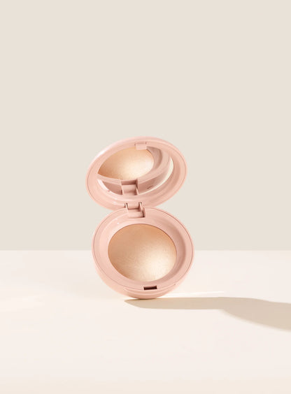 Rare beauty Positive light enlumineur toucher soyeux - باودر اضاءة لامع من رير بيوتي
